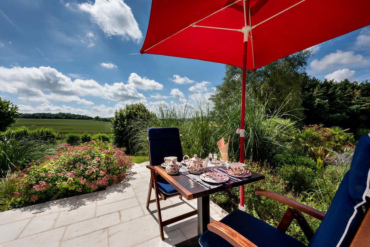 Domaine Du Bois Des Anges Bed & Breakfast Germigny-l'Eveque Eksteriør bilde