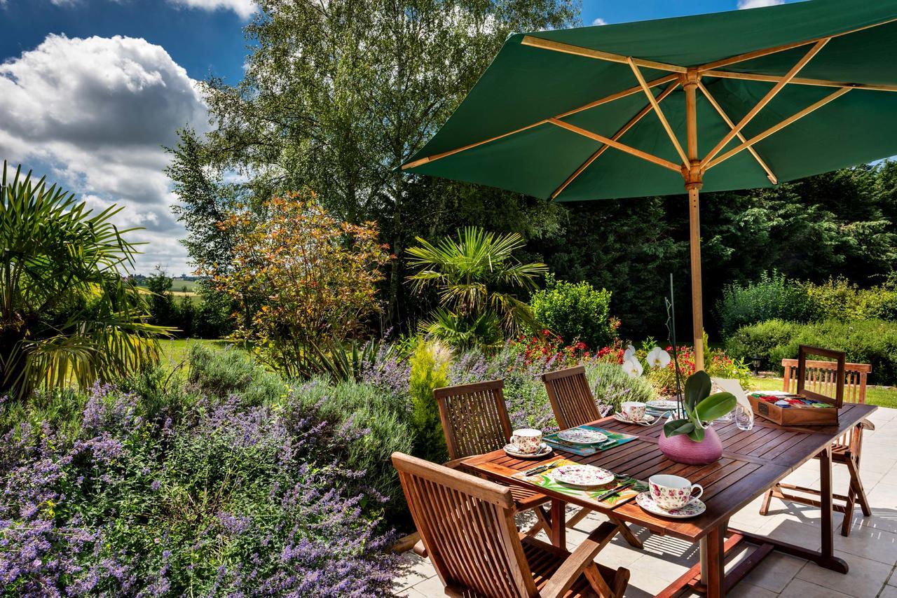 Domaine Du Bois Des Anges Bed & Breakfast Germigny-l'Eveque Eksteriør bilde